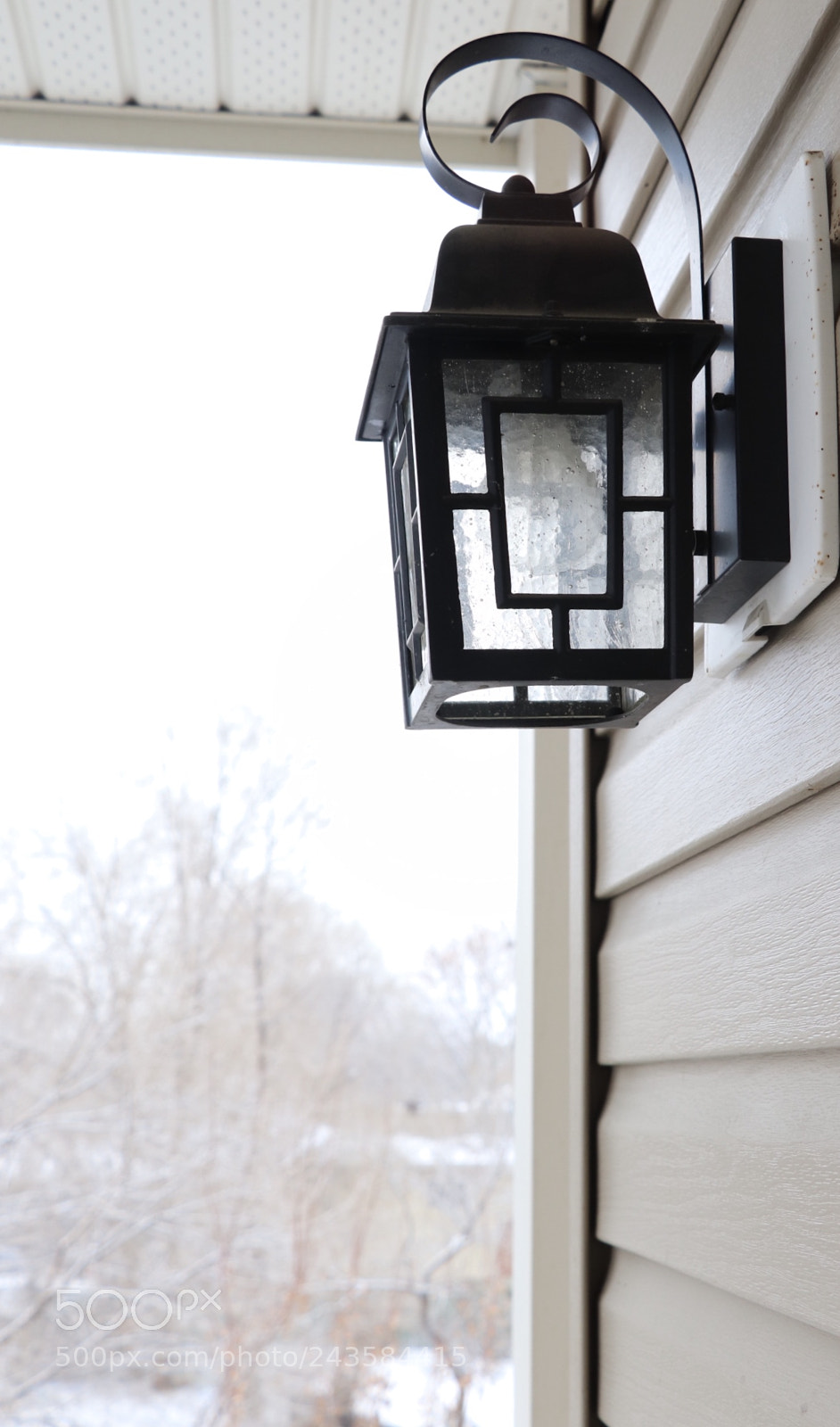 Canon EOS 800D (EOS Rebel T7i / EOS Kiss X9i) sample photo. Outdoor wall lantern photography