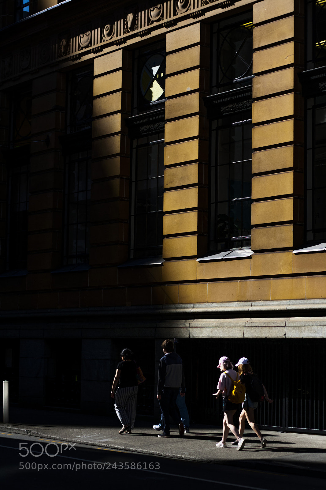Canon EOS 1000D (EOS Digital Rebel XS / EOS Kiss F) sample photo. Hunter street shoot. [day 87] photography