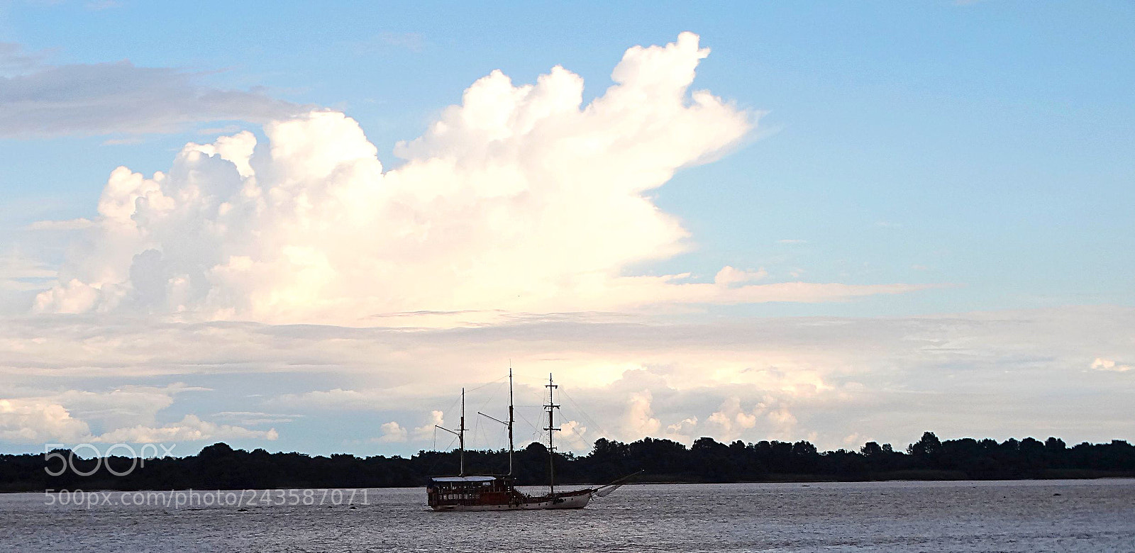 Sony Cyber-shot DSC-HX300 sample photo. Guayaquil photography