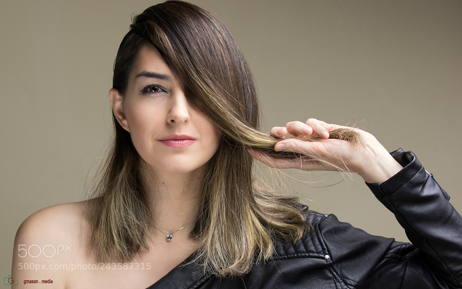Canon EOS 7D Mark II sample photo. Hair tension photography