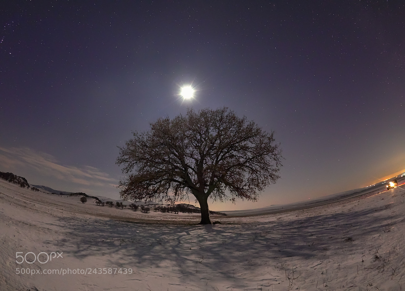 Olympus OM-D E-M1 sample photo. Beautiful and cold night photography