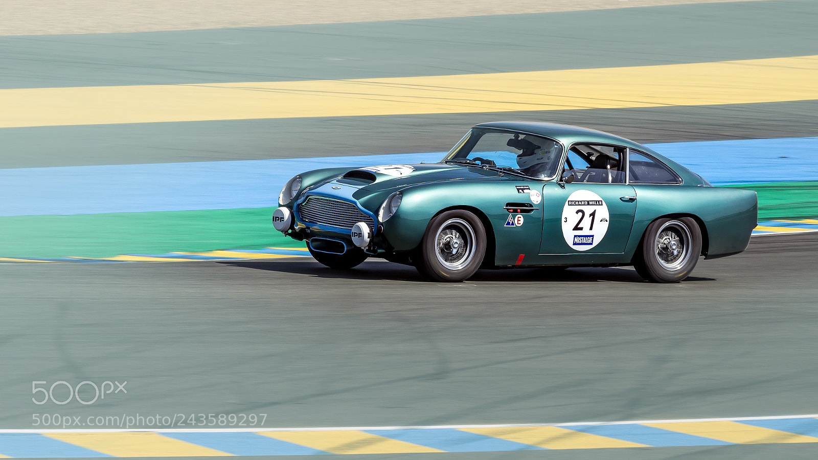 Pentax K-5 sample photo. Aston martin db4 gt photography