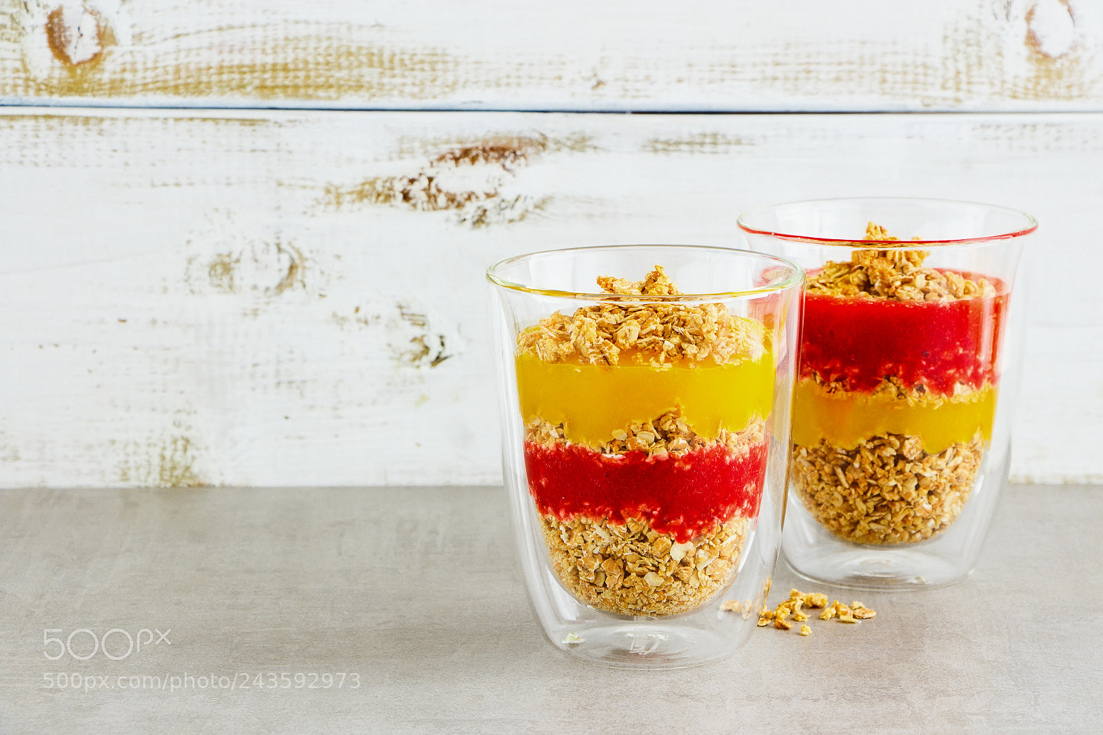 Canon EOS 700D (EOS Rebel T5i / EOS Kiss X7i) sample photo. Vegan breakfast jars photography