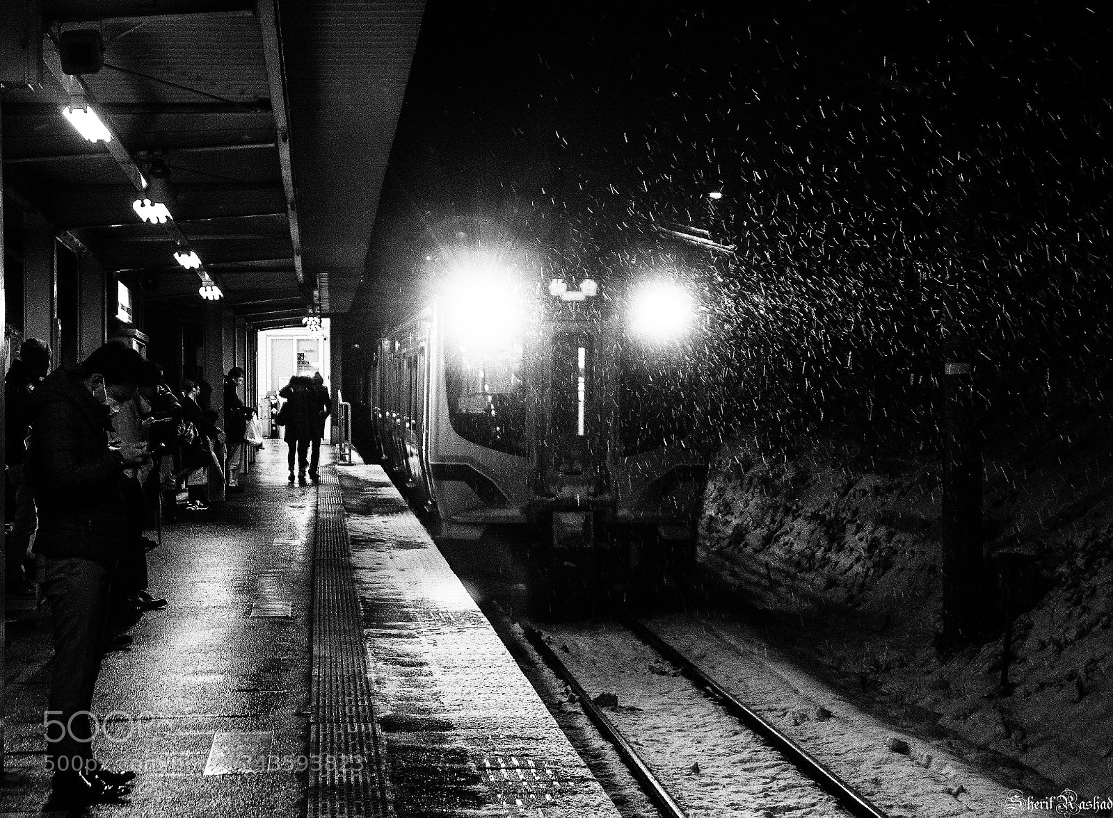 Pentax K-50 sample photo. In-bound train photography