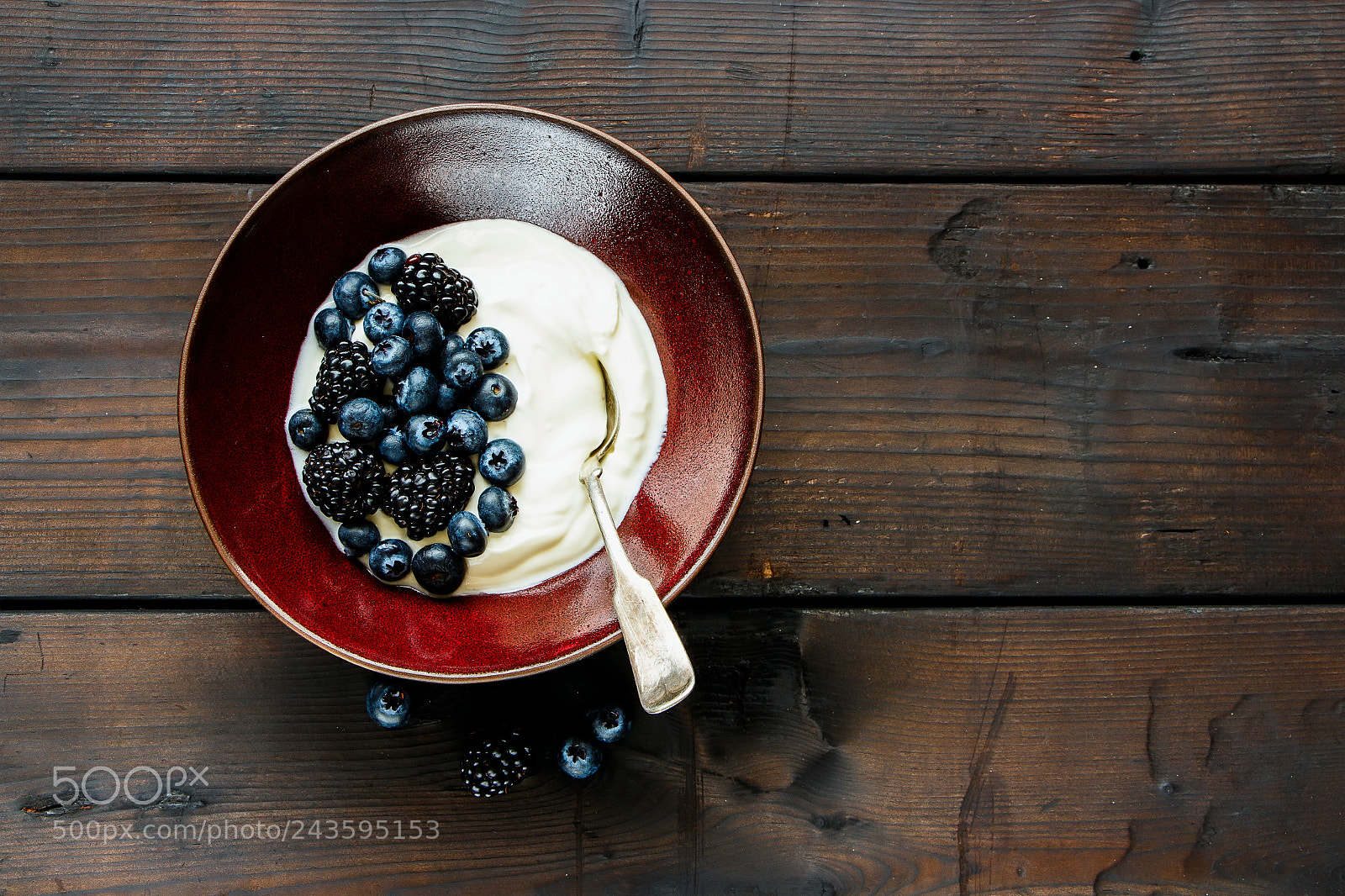 Canon EOS 700D (EOS Rebel T5i / EOS Kiss X7i) sample photo. Yogurt with berries photography