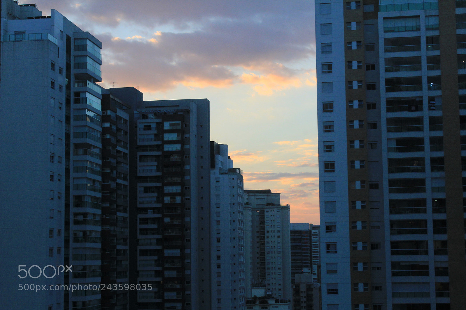 Canon EOS 1200D (EOS Rebel T5 / EOS Kiss X70 / EOS Hi) sample photo. Buildings photography