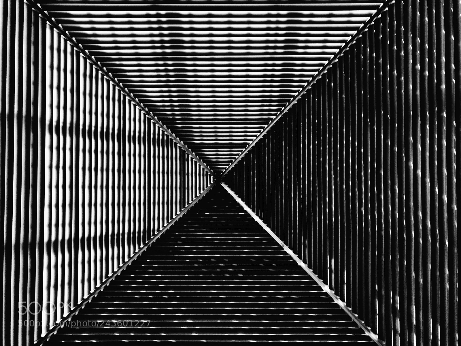 Apple iPhone 7 Plus sample photo. Black triangle & white triangle photography