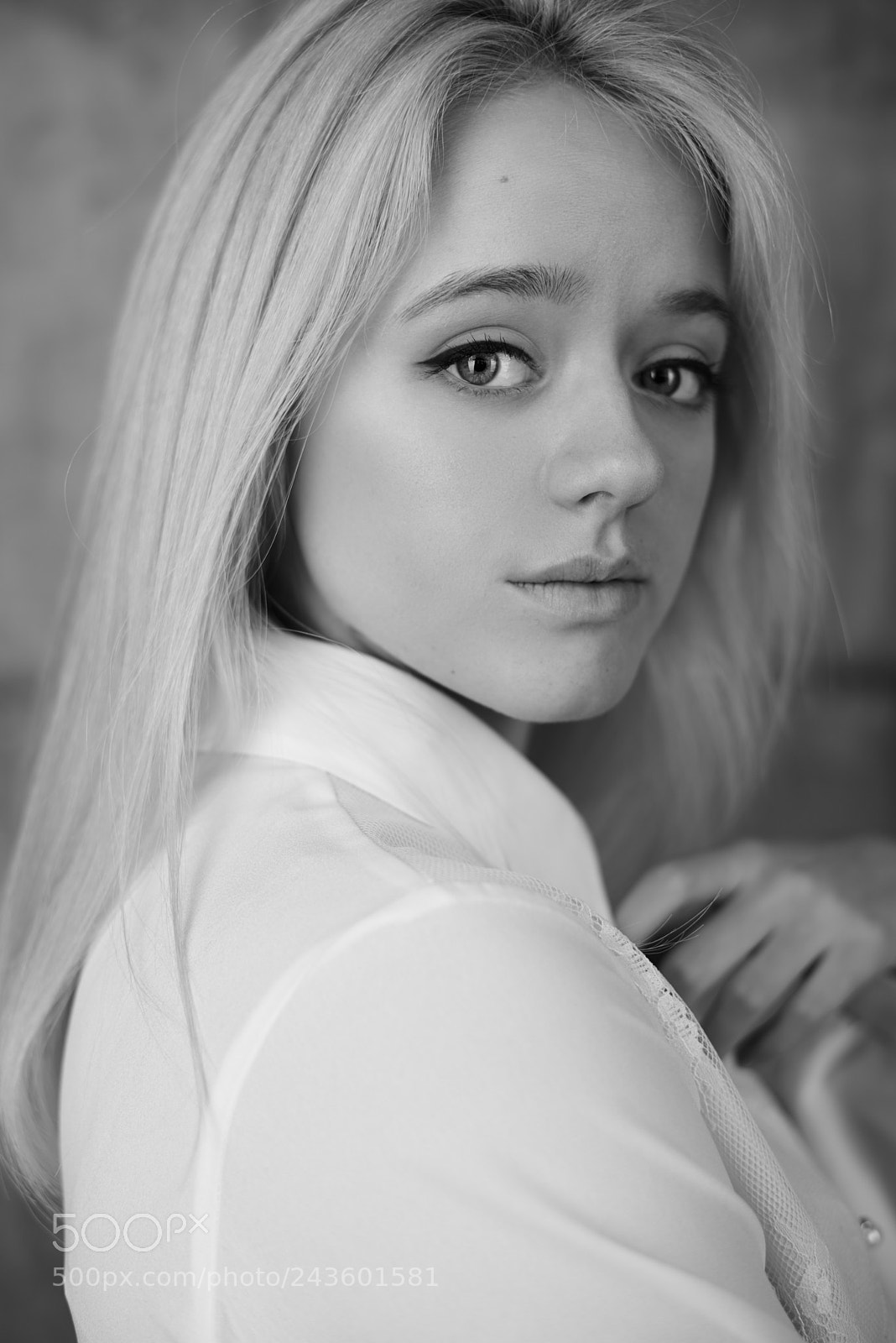 Nikon D800 sample photo. B&w girl photography
