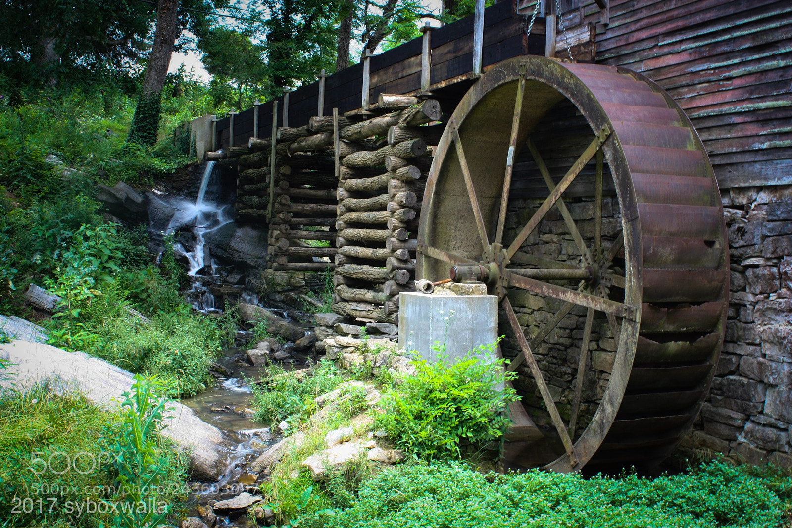 Canon EOS 450D (EOS Rebel XSi / EOS Kiss X2) sample photo. The old mill photography
