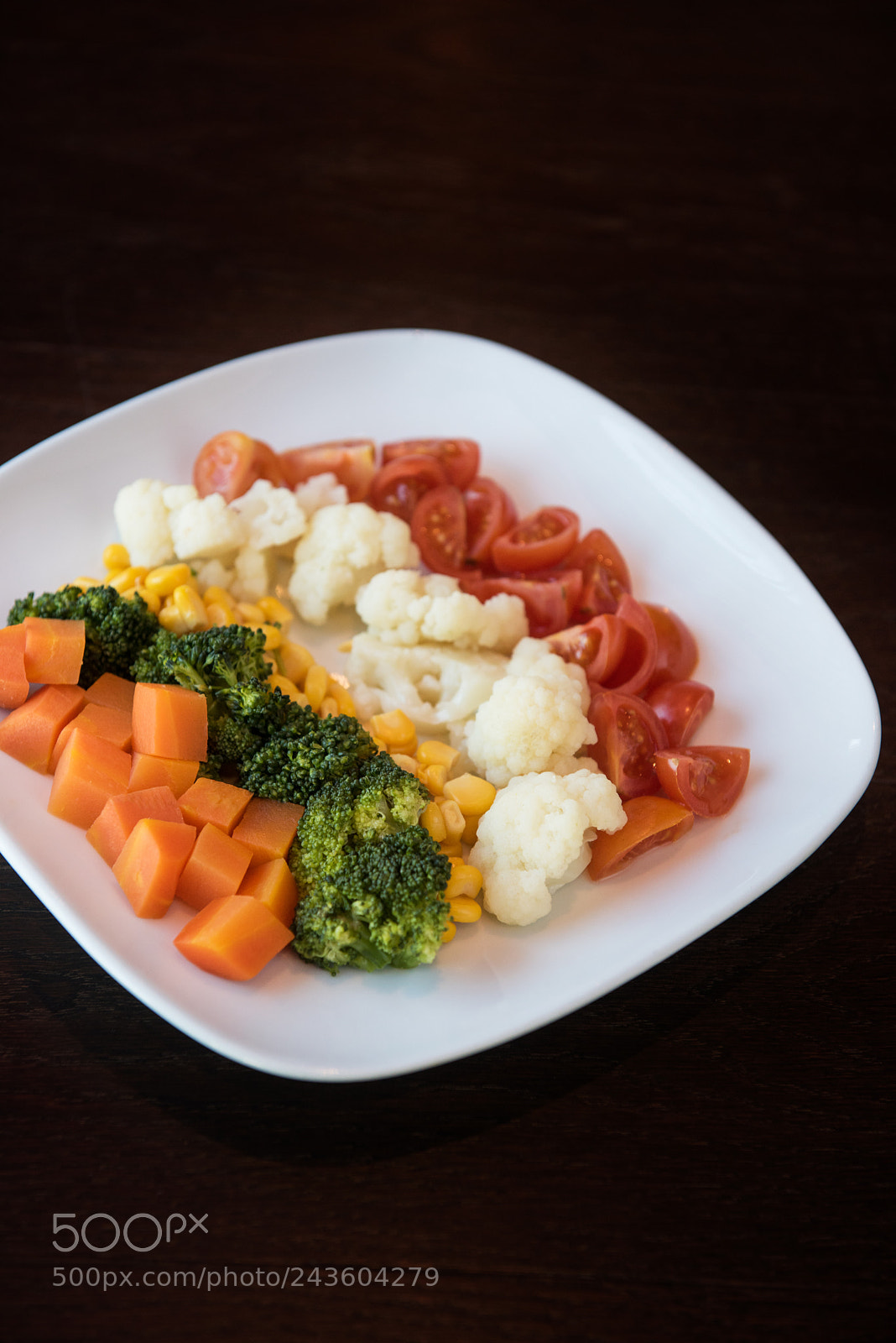 Nikon D810 sample photo. Boiled vegetables on plate photography