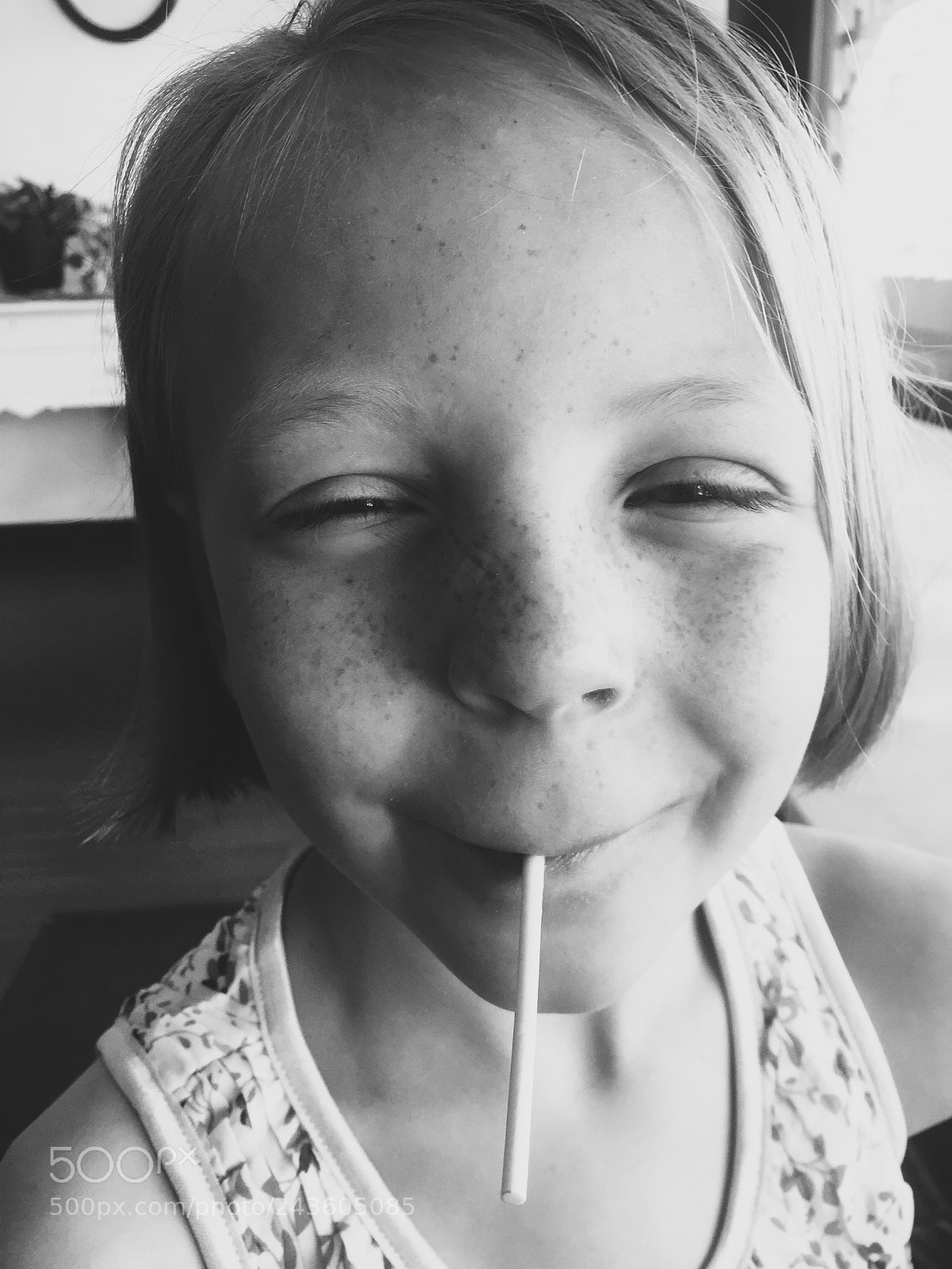 Apple iPhone 6 sample photo. Lollipop photography