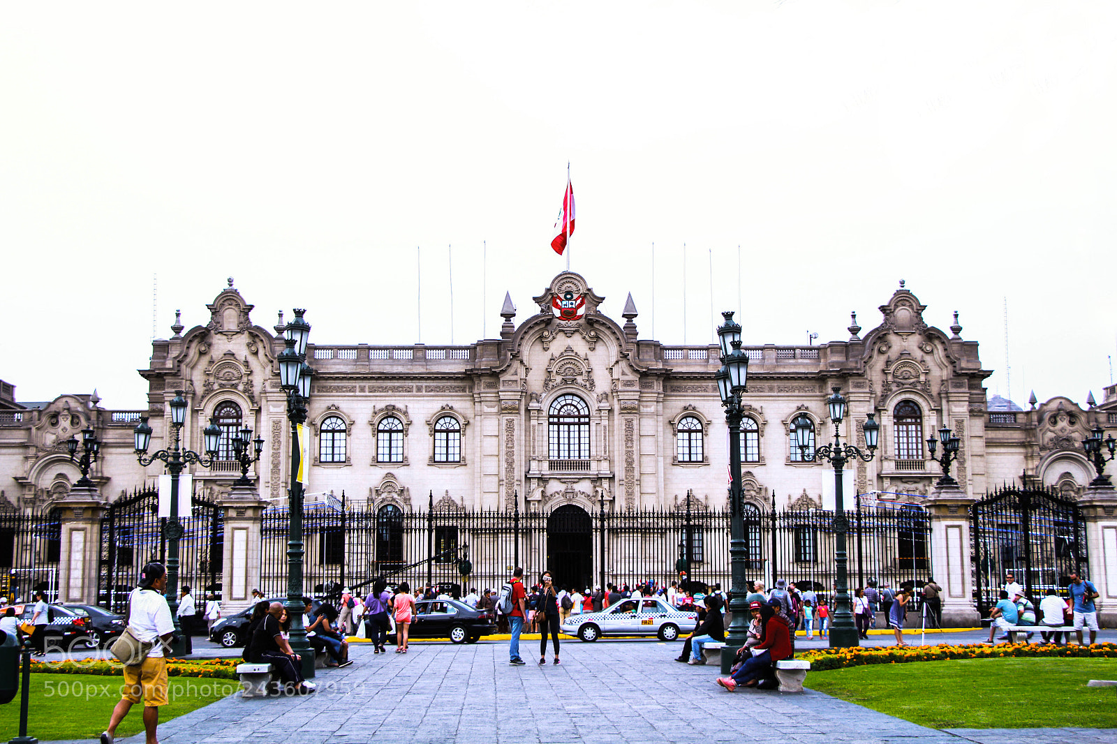 Canon EOS 700D (EOS Rebel T5i / EOS Kiss X7i) sample photo. Palacio de gobierno, lima photography