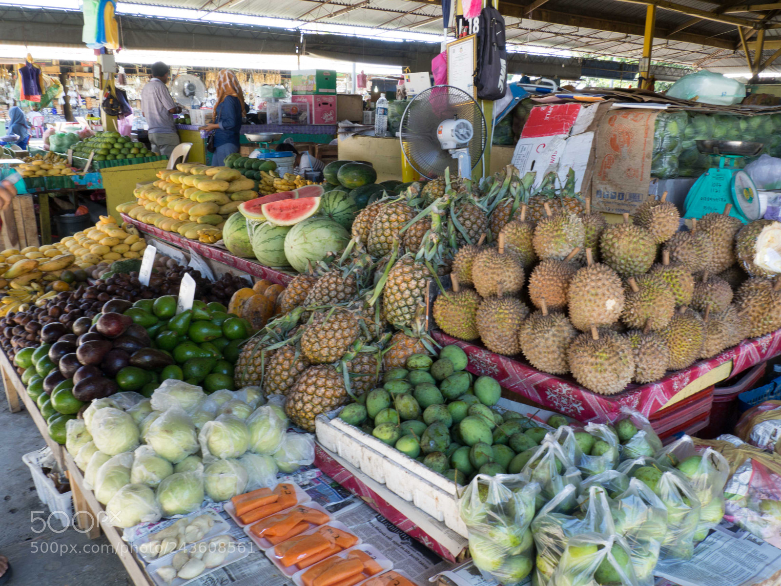 Olympus OM-D E-M10 sample photo. Urban scene in kotakinabalu photography