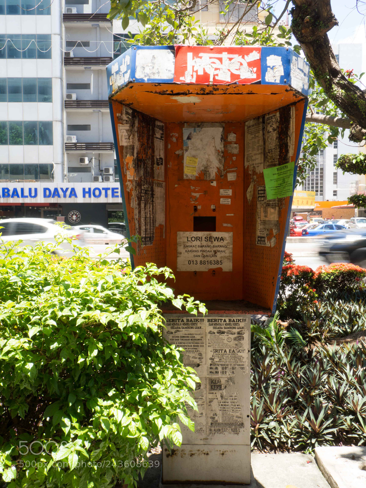 Olympus OM-D E-M10 sample photo. Phonebooth in kotakinabalu photography