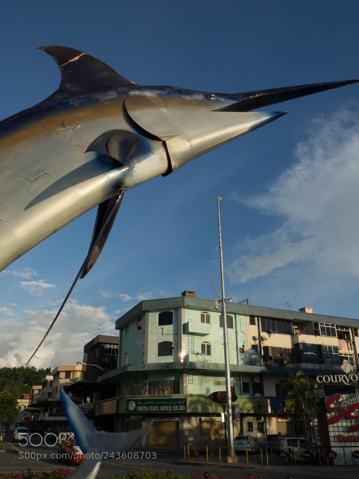 Olympus OM-D E-M10 sample photo. Monument in kotakinabalu photography