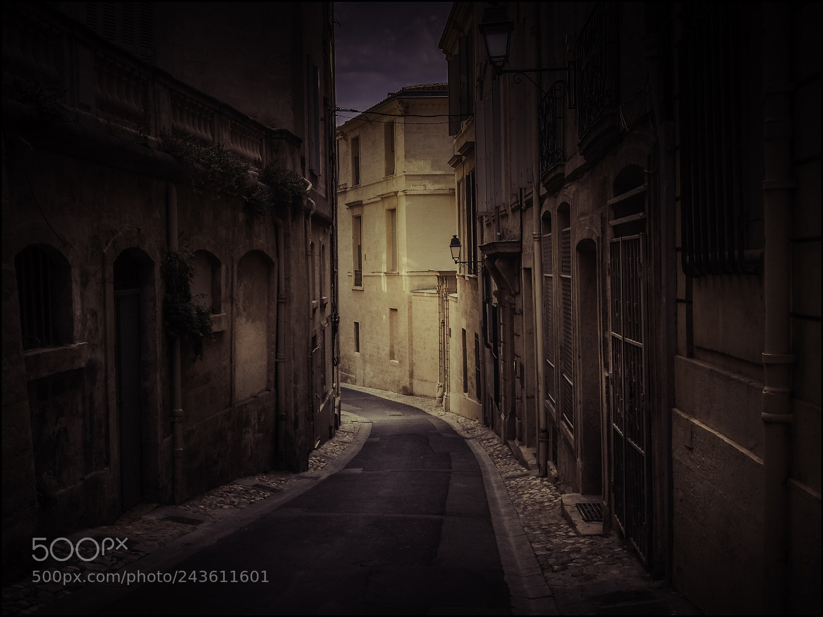 Olympus PEN E-P5 sample photo. Empty streets. montpellier, france photography