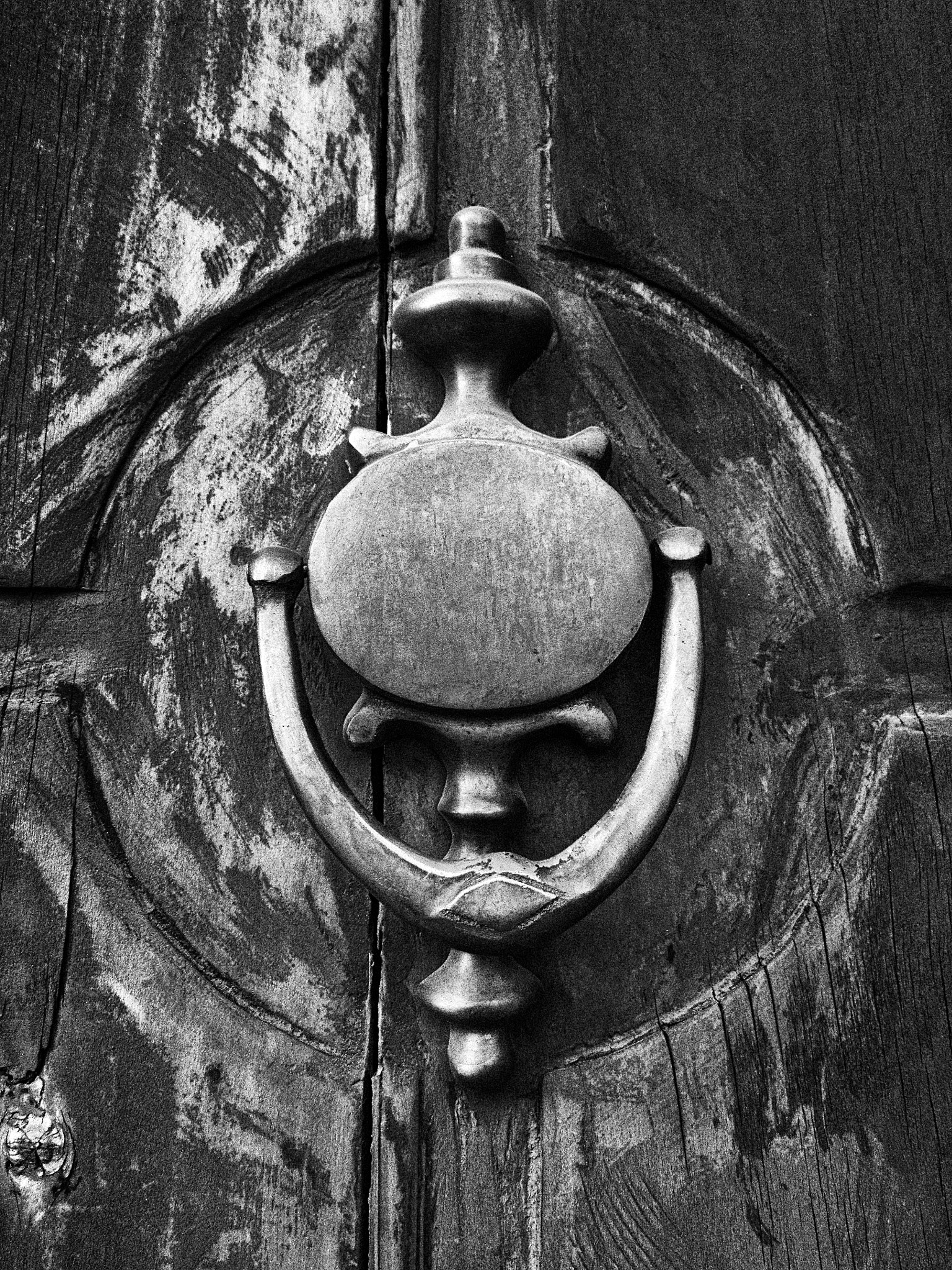 Canon PowerShot A3300 IS sample photo. Llamador de la puerta - madera vieja (door knocker - old wood) / photography