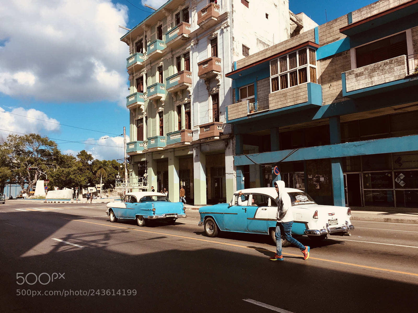 Apple iPhone 6 Plus sample photo. Havana + blue photography