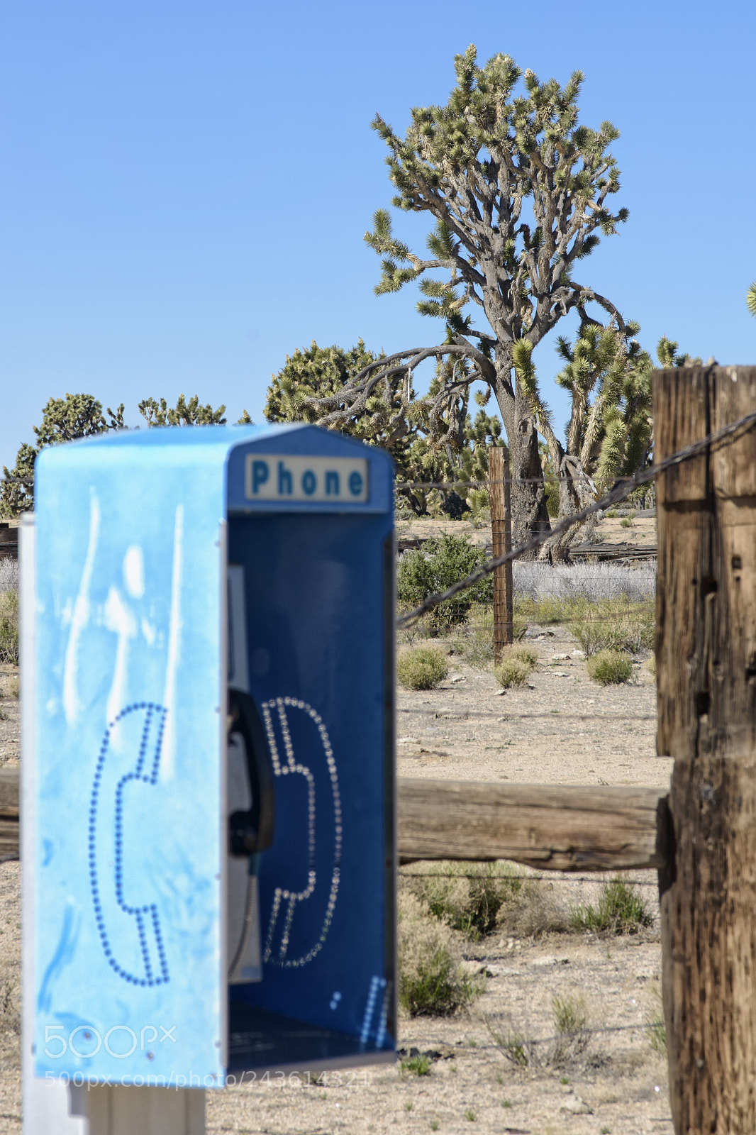 Nikon D800 sample photo. Phone booth photography