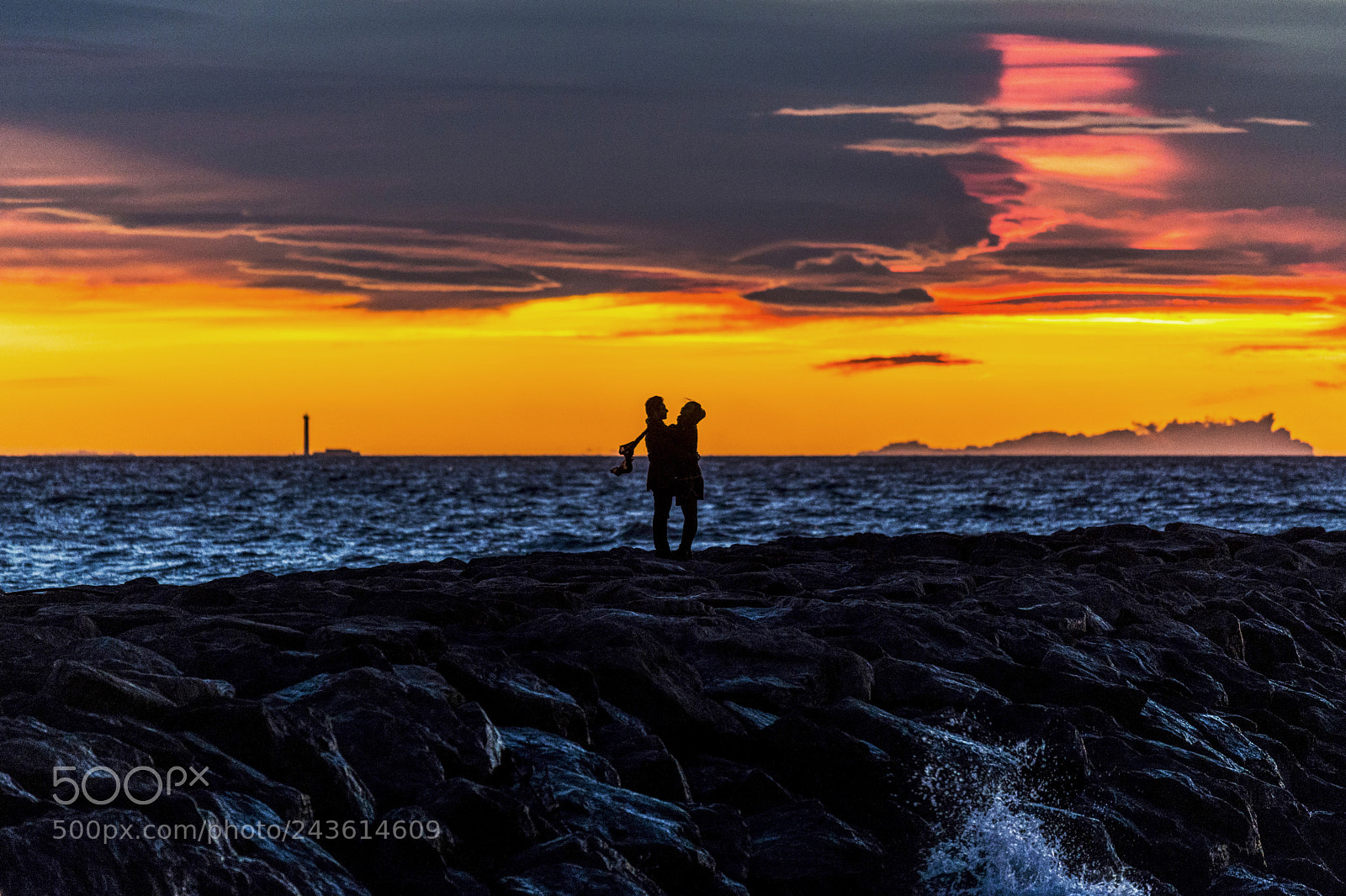 Nikon D800 sample photo. Lovers at twilight photography