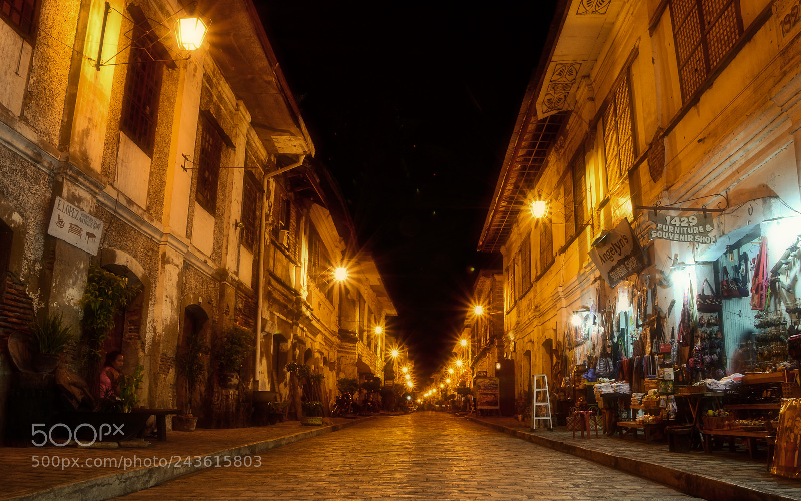 Nikon D3100 sample photo. Calle crisologo photography