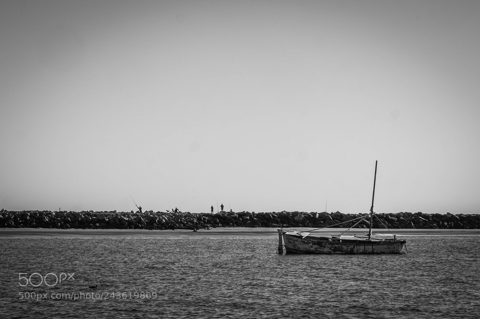 Fujifilm X-T10 sample photo. Waiting for a captain photography