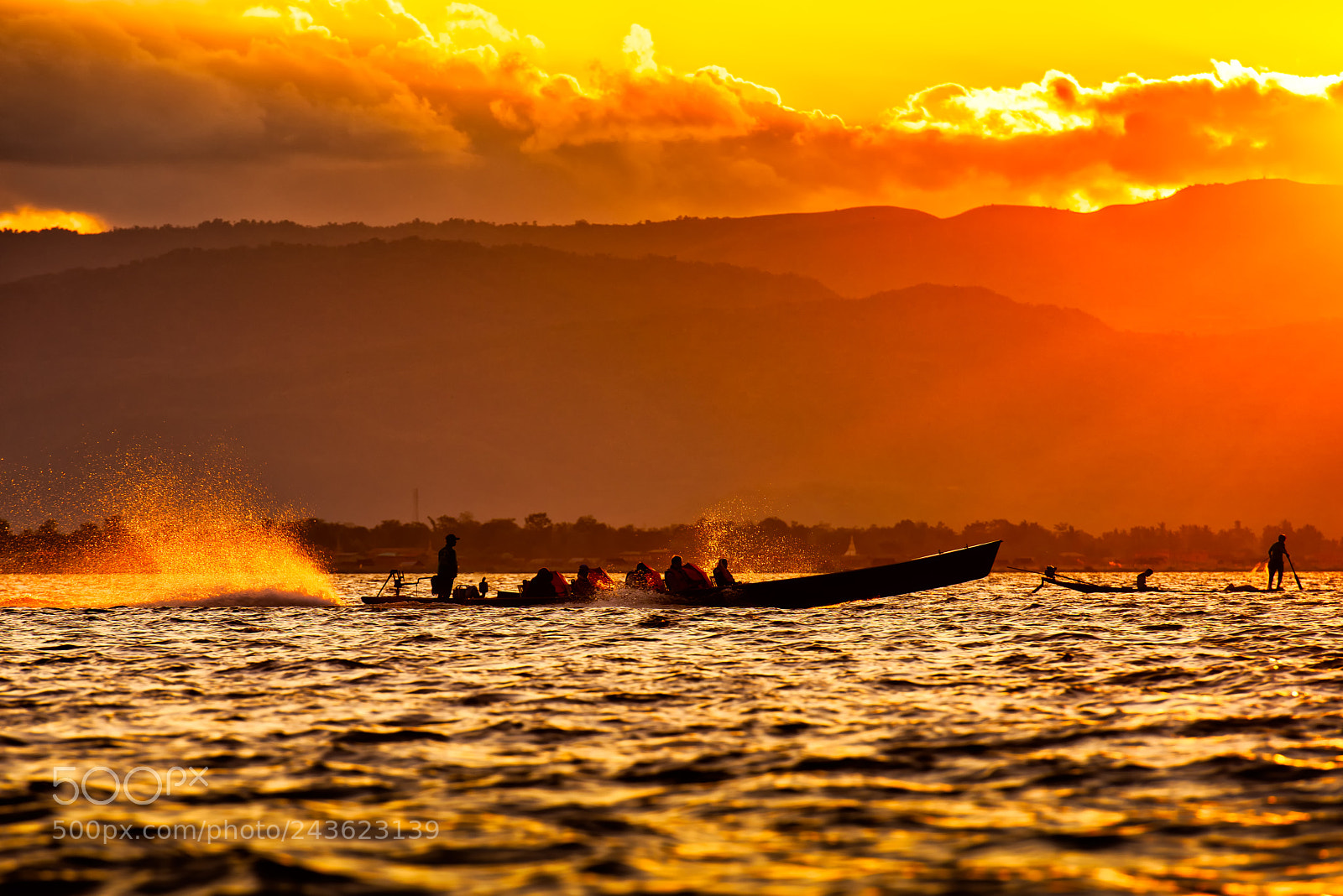 Nikon D810 sample photo. Sunset on lake inle 5 photography