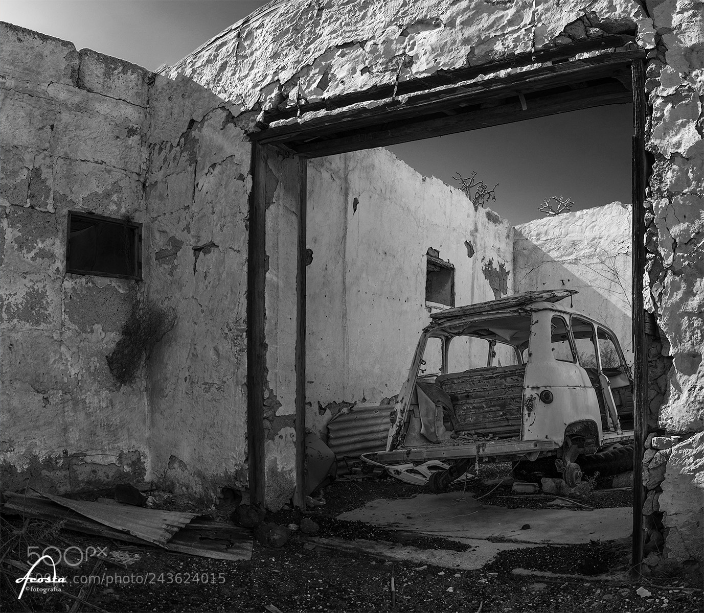 Nikon D5000 sample photo. R4 abandoned photography