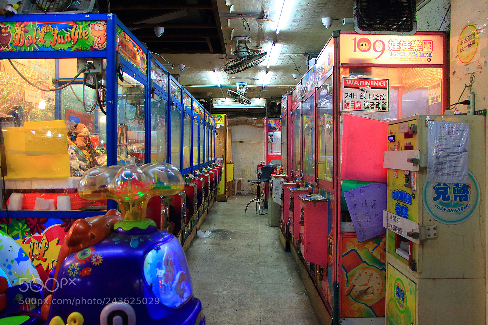 Canon EOS 650D (EOS Rebel T4i / EOS Kiss X6i) sample photo. #gazing_at_streets photography