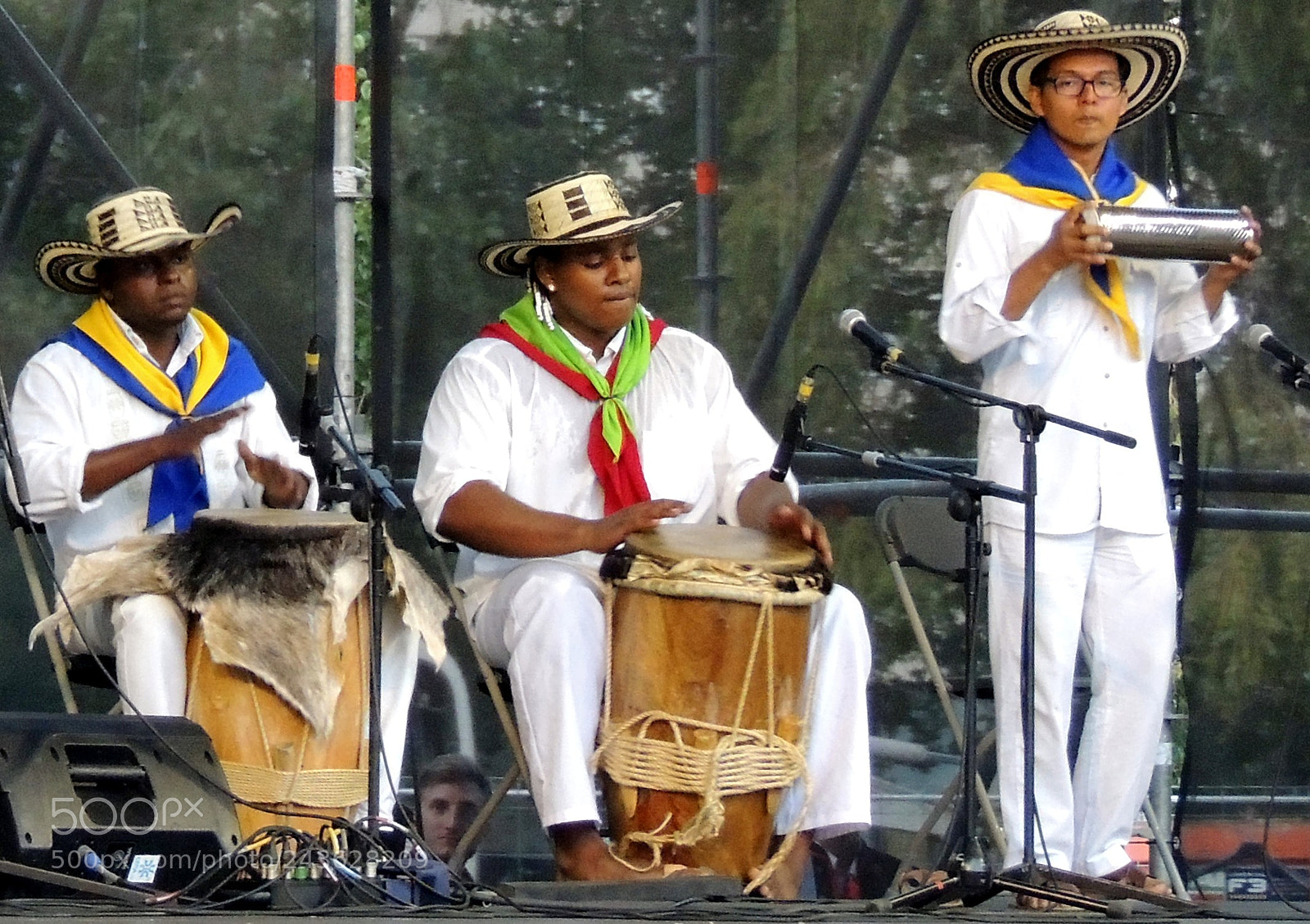 Nikon Coolpix P510 sample photo. Folclore de colombia en photography