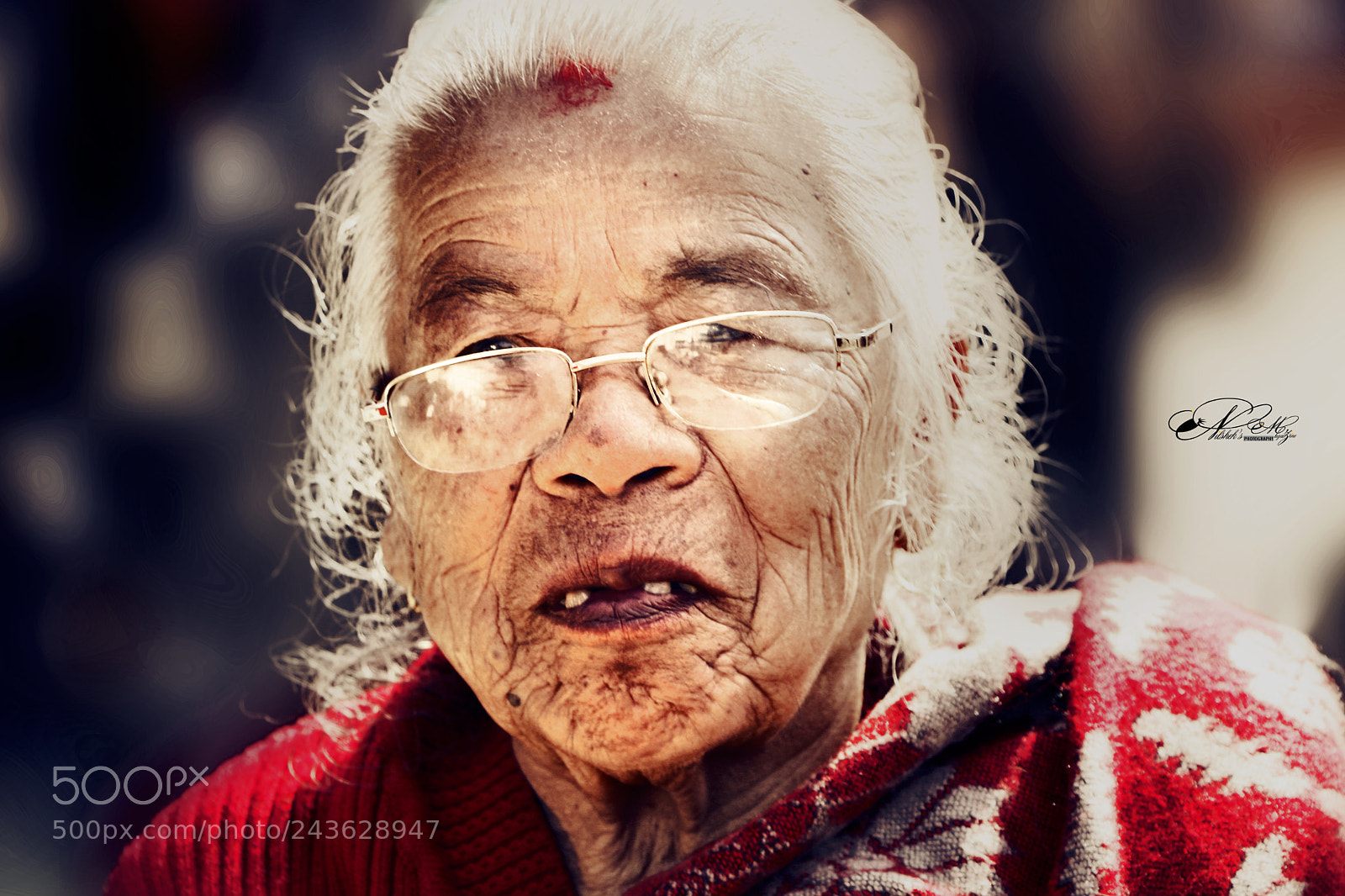 Canon EOS 760D (EOS Rebel T6s / EOS 8000D) sample photo. Old woman photography