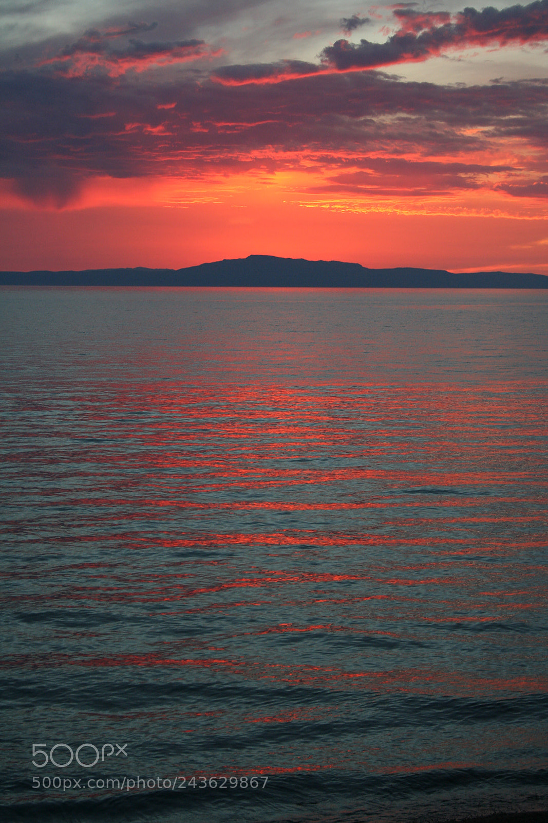 Canon EOS 350D (EOS Digital Rebel XT / EOS Kiss Digital N) sample photo. Sunset at lake baikal photography