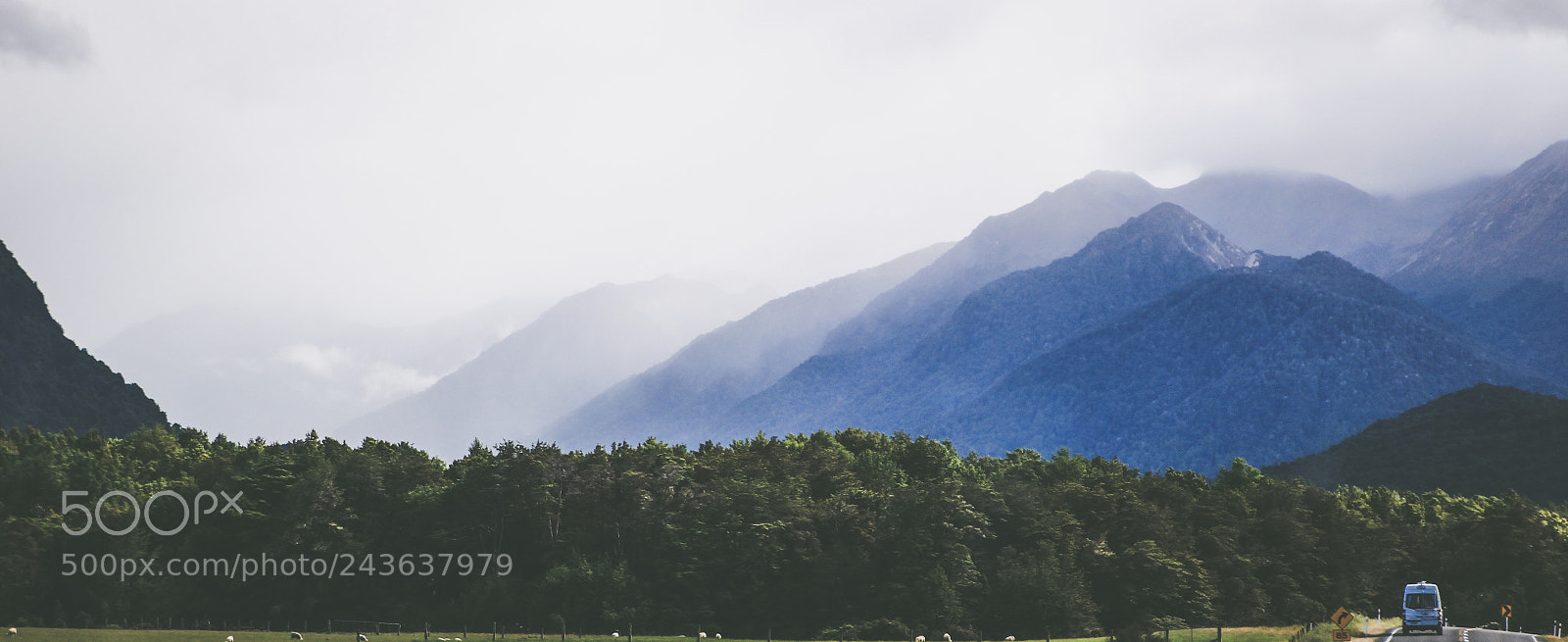 Canon EOS 100D (EOS Rebel SL1 / EOS Kiss X7) sample photo. Drive into milford sound photography