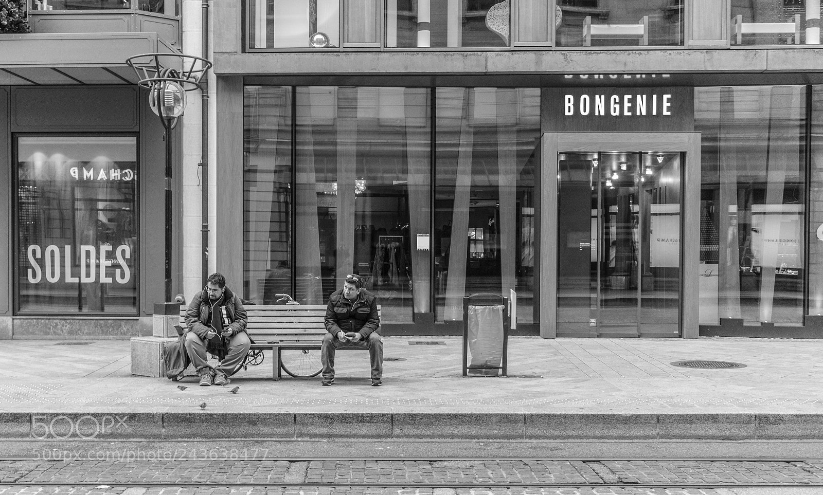 Nikon D3400 sample photo. Deux hommes dans la photography