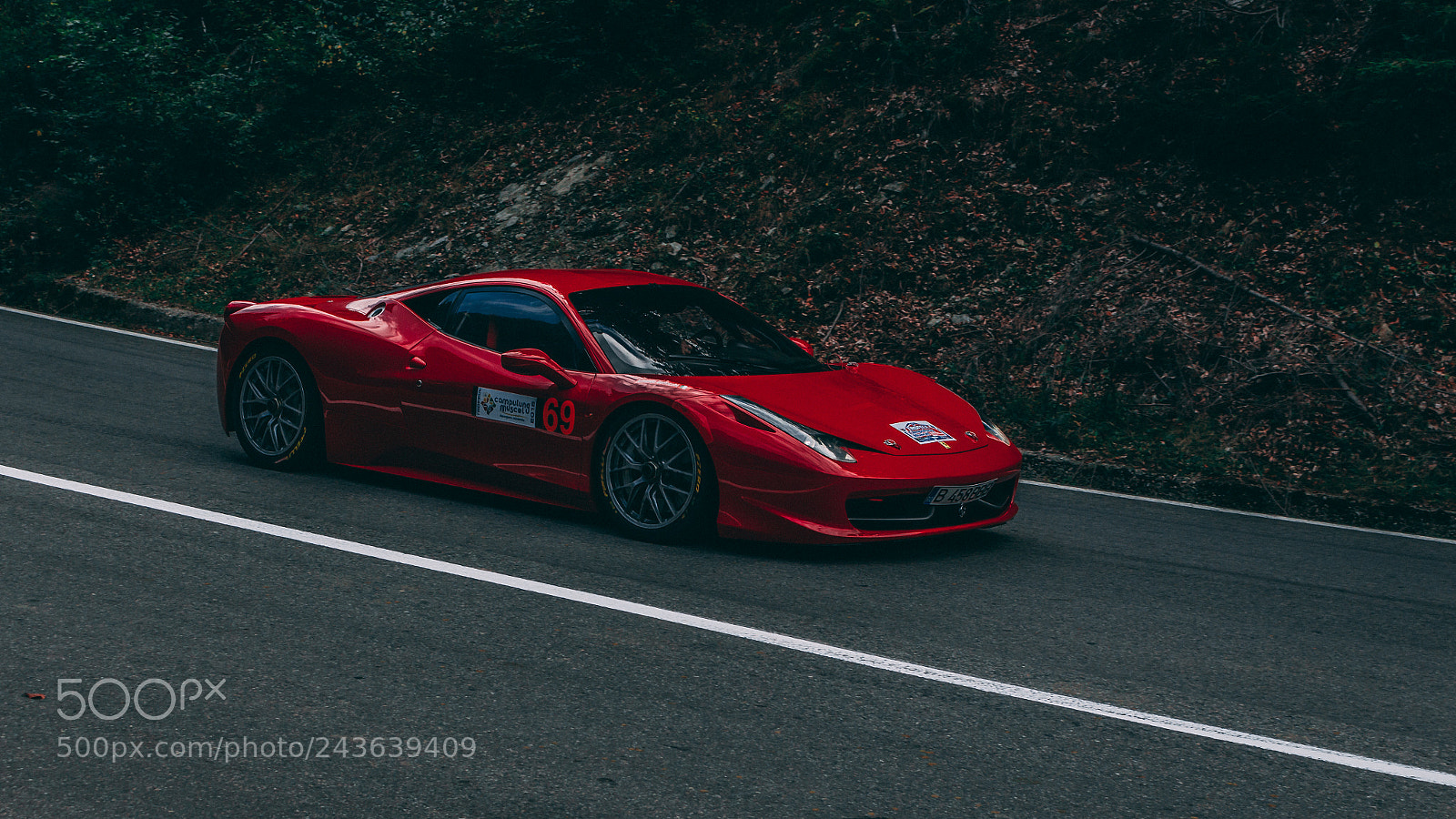 Canon EOS 100D (EOS Rebel SL1 / EOS Kiss X7) sample photo. Ferrari racing photography