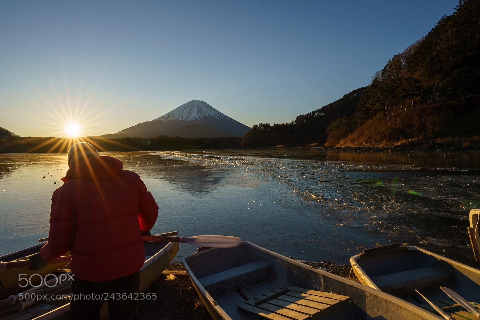 Sony a7R III sample photo. Boat setting shojiko mt.fuji photography