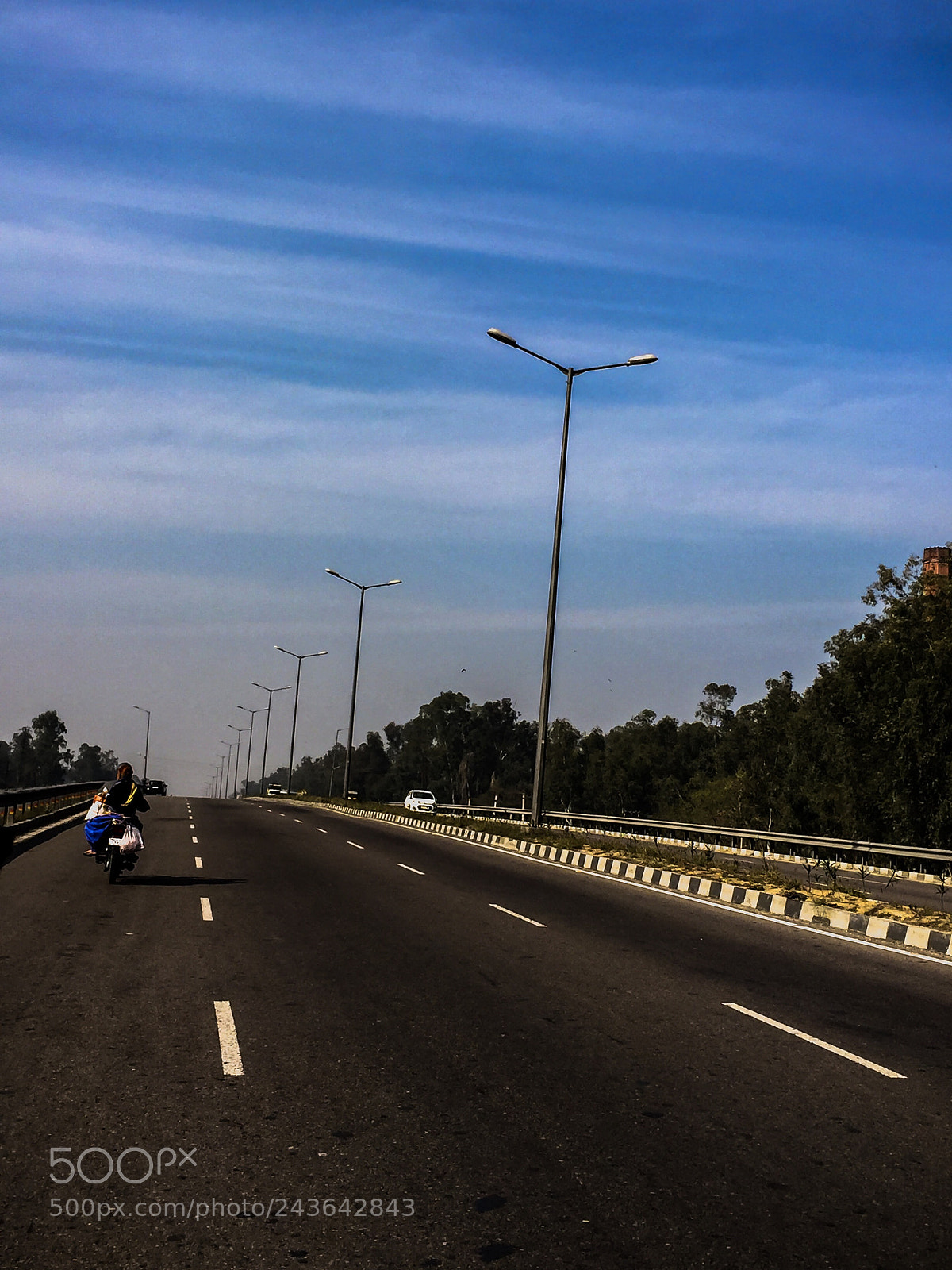 Apple iPhone 6 sample photo. Street lights photography