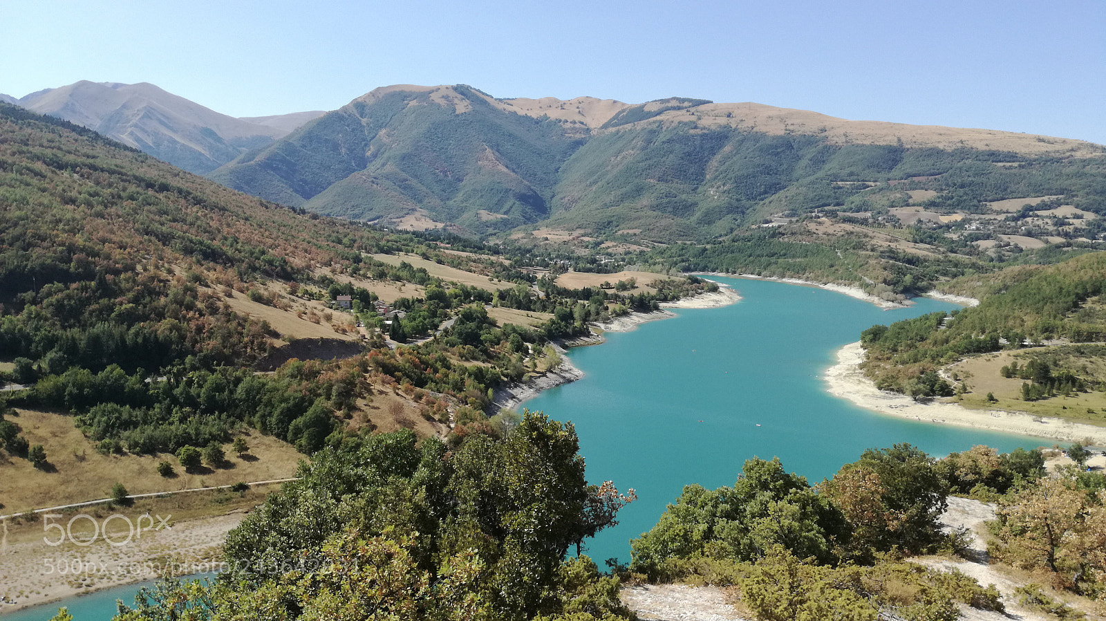 HUAWEI P9 LITE sample photo. Lago di fiastra photography