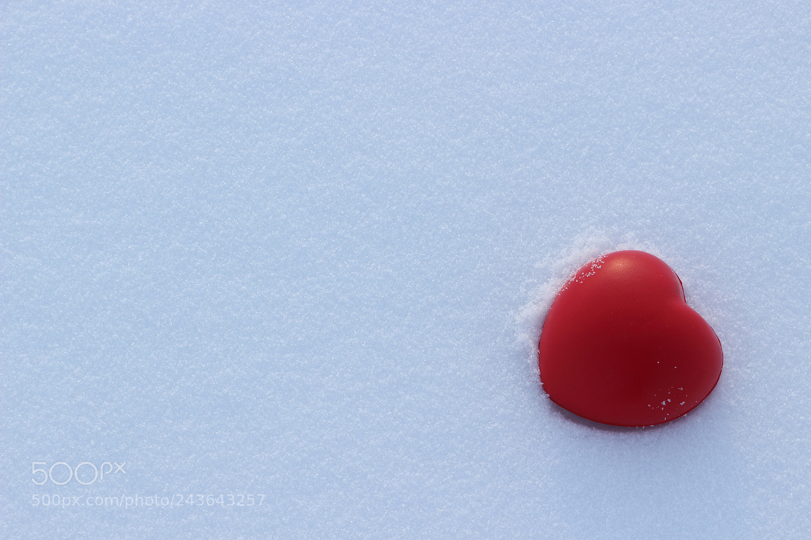 Canon EOS 100D (EOS Rebel SL1 / EOS Kiss X7) sample photo. Red heart shape love photography