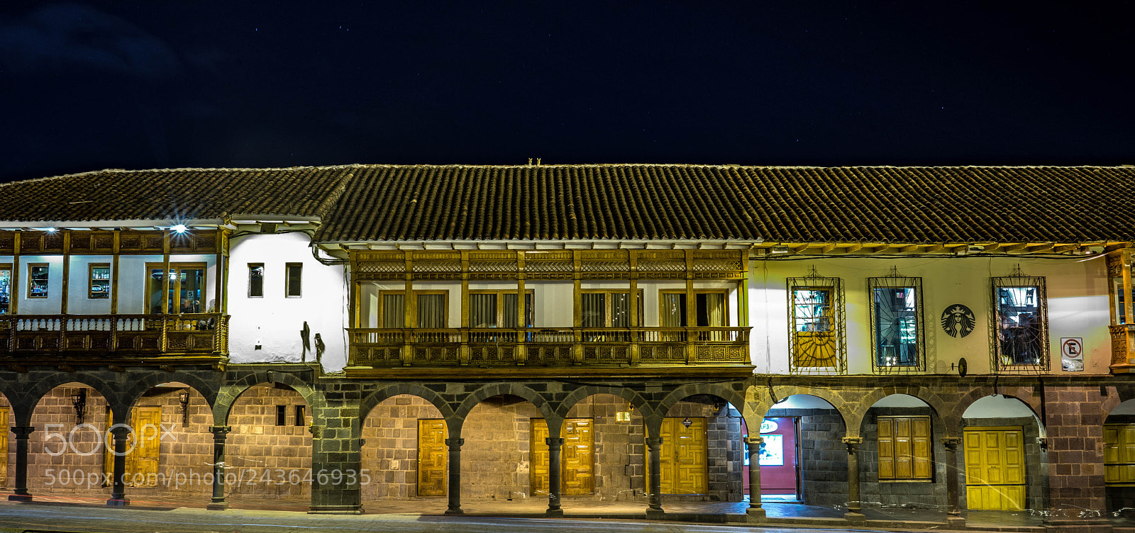 Sony a7 II sample photo. Colonial house over de photography