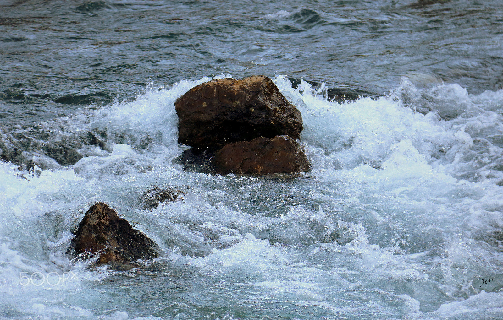 Canon EOS 760D (EOS Rebel T6s / EOS 8000D) sample photo. Rock in the water (croatia) photography