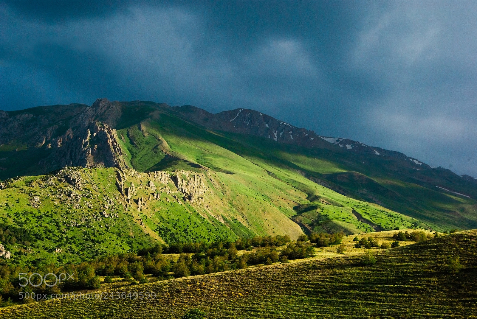Pentax K10D sample photo. Ergan mountain photography