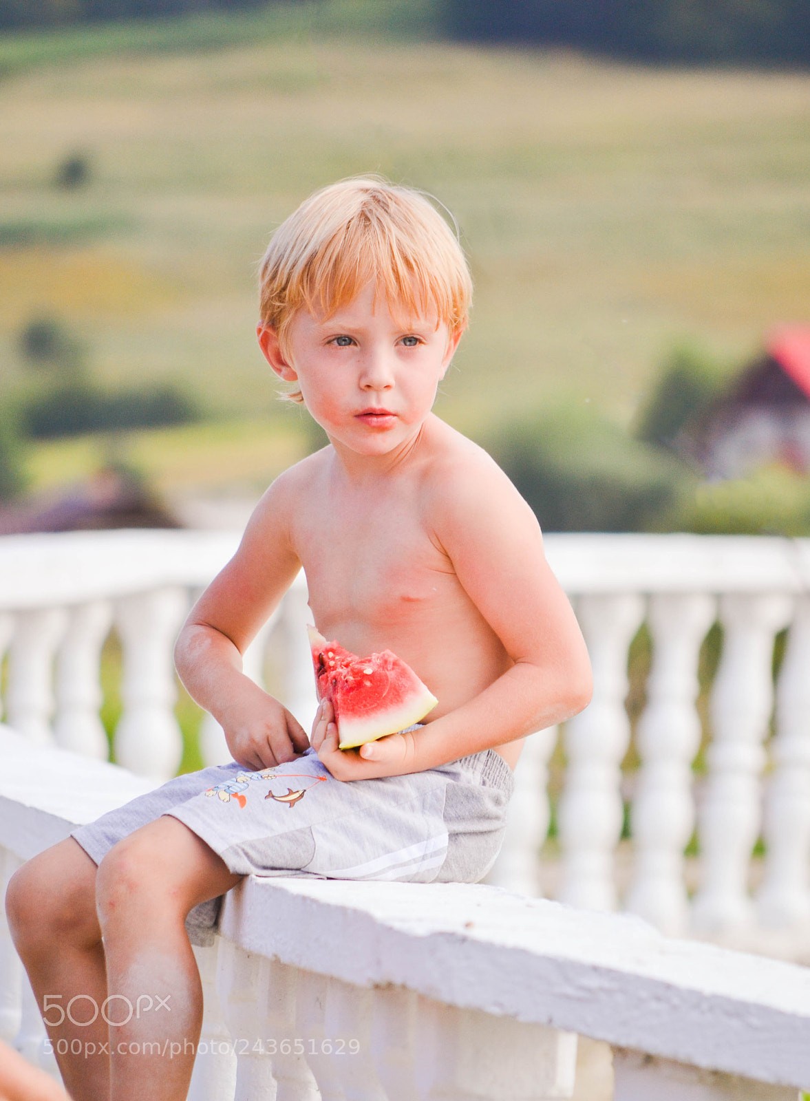 Nikon D3100 sample photo. Childhood gaze photography