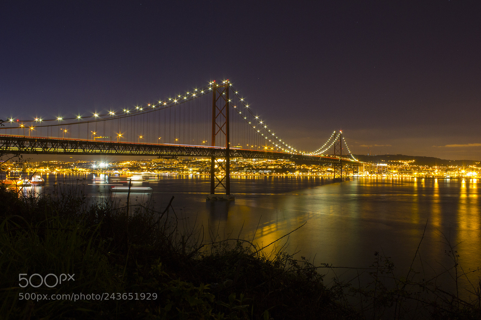 Canon EOS 550D (EOS Rebel T2i / EOS Kiss X4) sample photo. 25 abril bridge photography