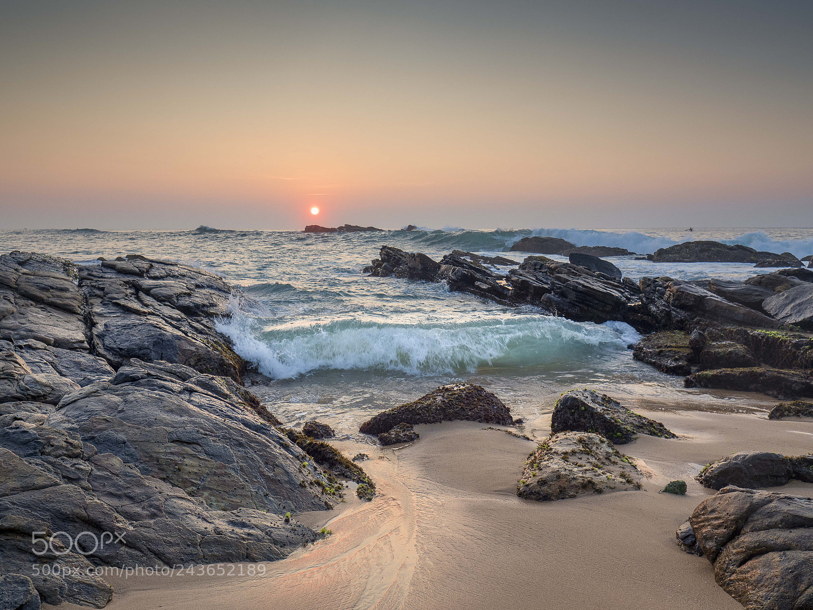 Olympus OM-D E-M5 II sample photo. Morning waves photography