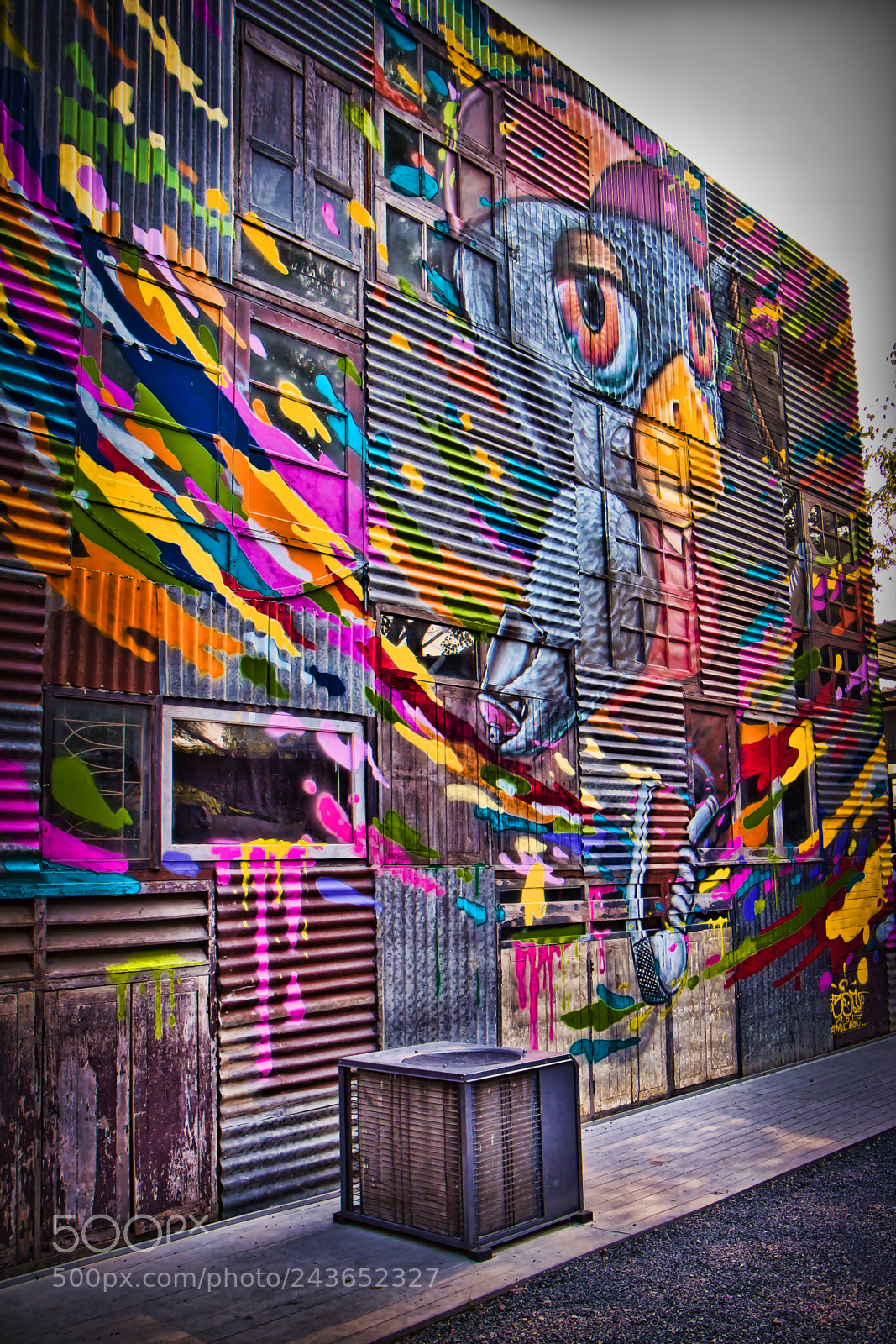 Canon EOS 60D sample photo. Colorful back alley photography