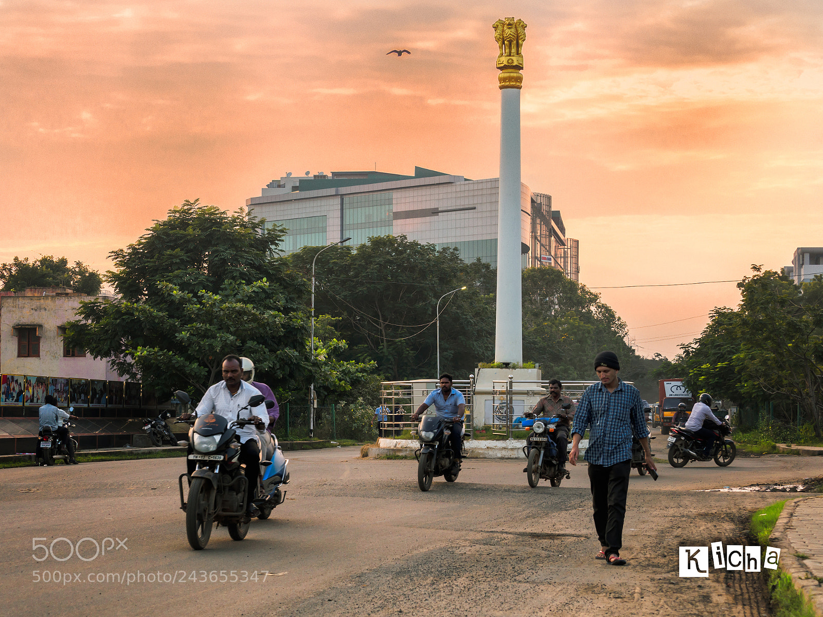 Olympus OM-D E-M5 II sample photo. Ambattur industrial estate photography