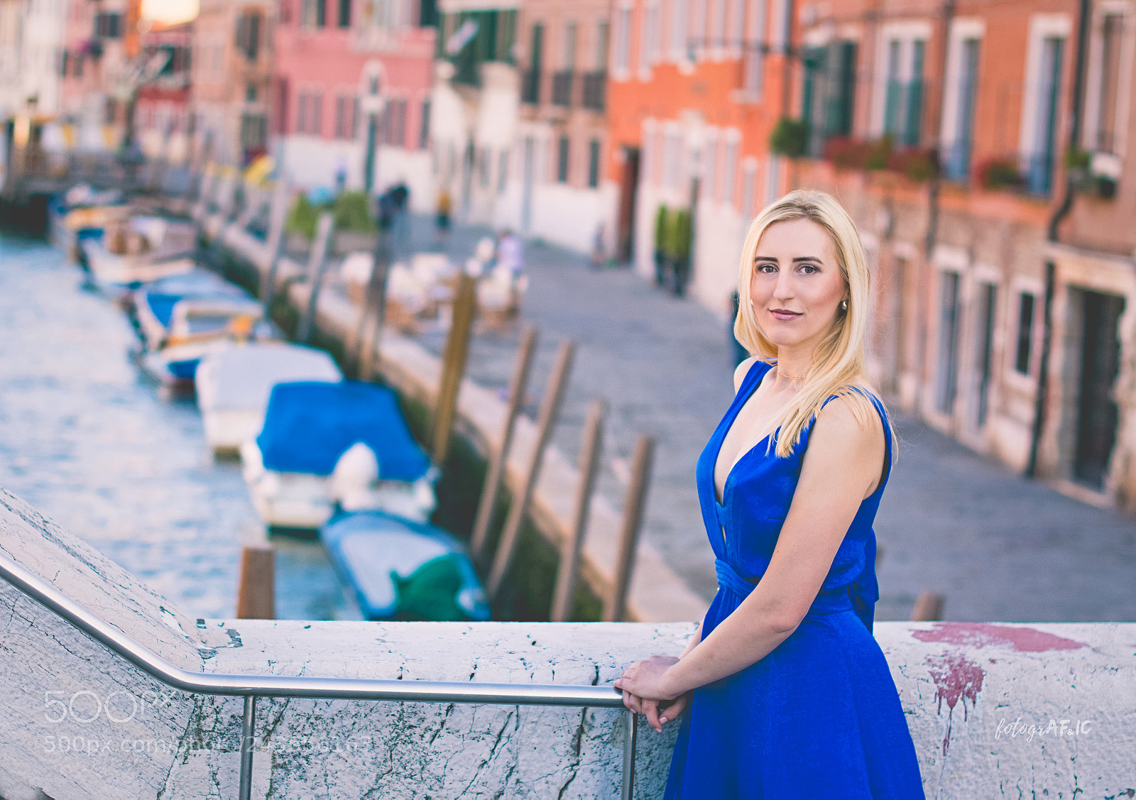 Nikon D7100 sample photo. The wandering lady photography