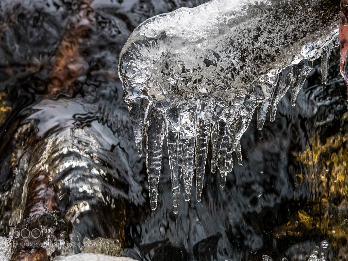 Panasonic Lumix DMC-GX85 (Lumix DMC-GX80 / Lumix DMC-GX7 Mark II) sample photo. Ice and creek photography