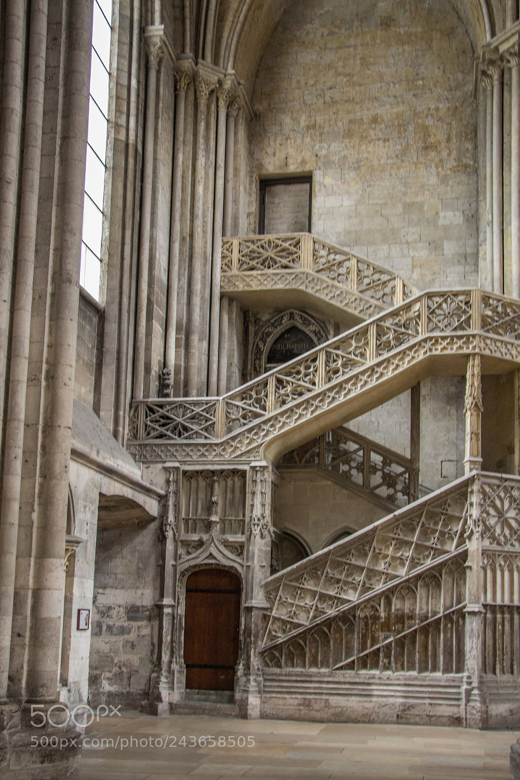Canon EOS 1200D (EOS Rebel T5 / EOS Kiss X70 / EOS Hi) sample photo. Notre dame rouen photography